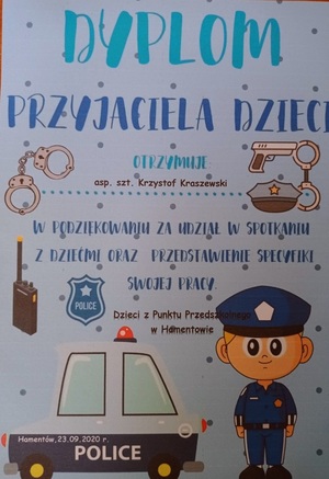 Dyplom dla policjanta, za przeprowadzone zajęcia, od dzieci z przedszkola.