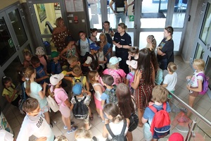 Dzieci z wizytą w zduńskowolskiej komendzie.
